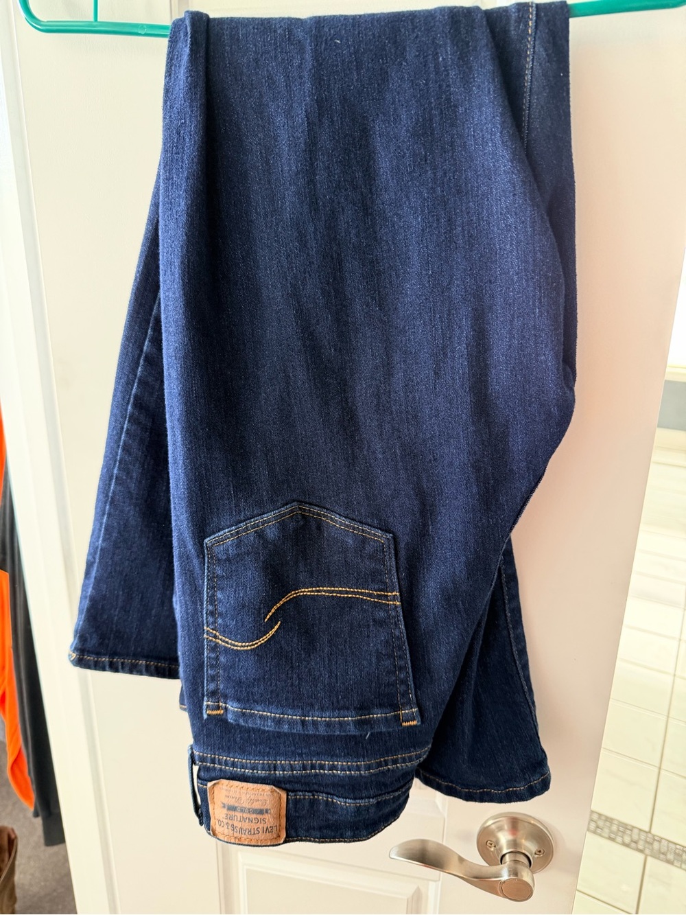 Women’s Levi Dark Blue Denim Jeans